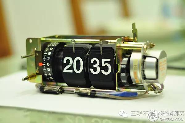 复古翻页钟和机械定时器,复古翻页钟机械定时器