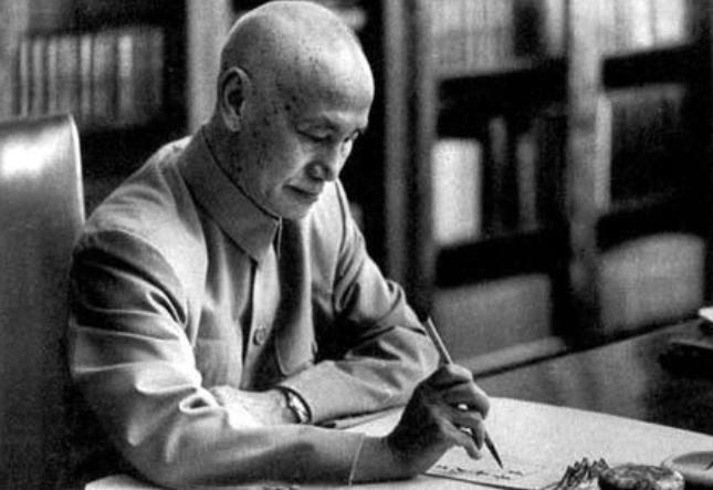 蒋介石对庐山情有独钟，毛主席：蒋介石回归，庐山可为其养老之地