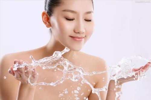 五种简单的面部美白秘诀,面部美白祛黄的方法