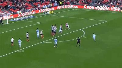 他曾是世界上最贵的门将,世界上排前五最狠的门将是谁