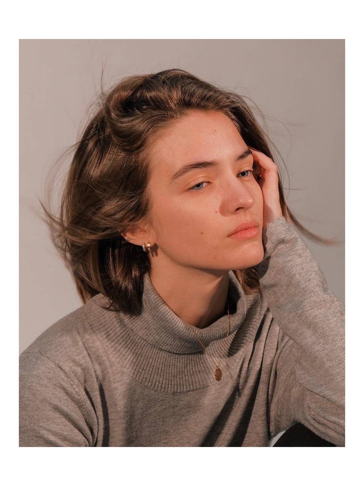 素颜也能涂的爆款口红,素颜都能用的口红