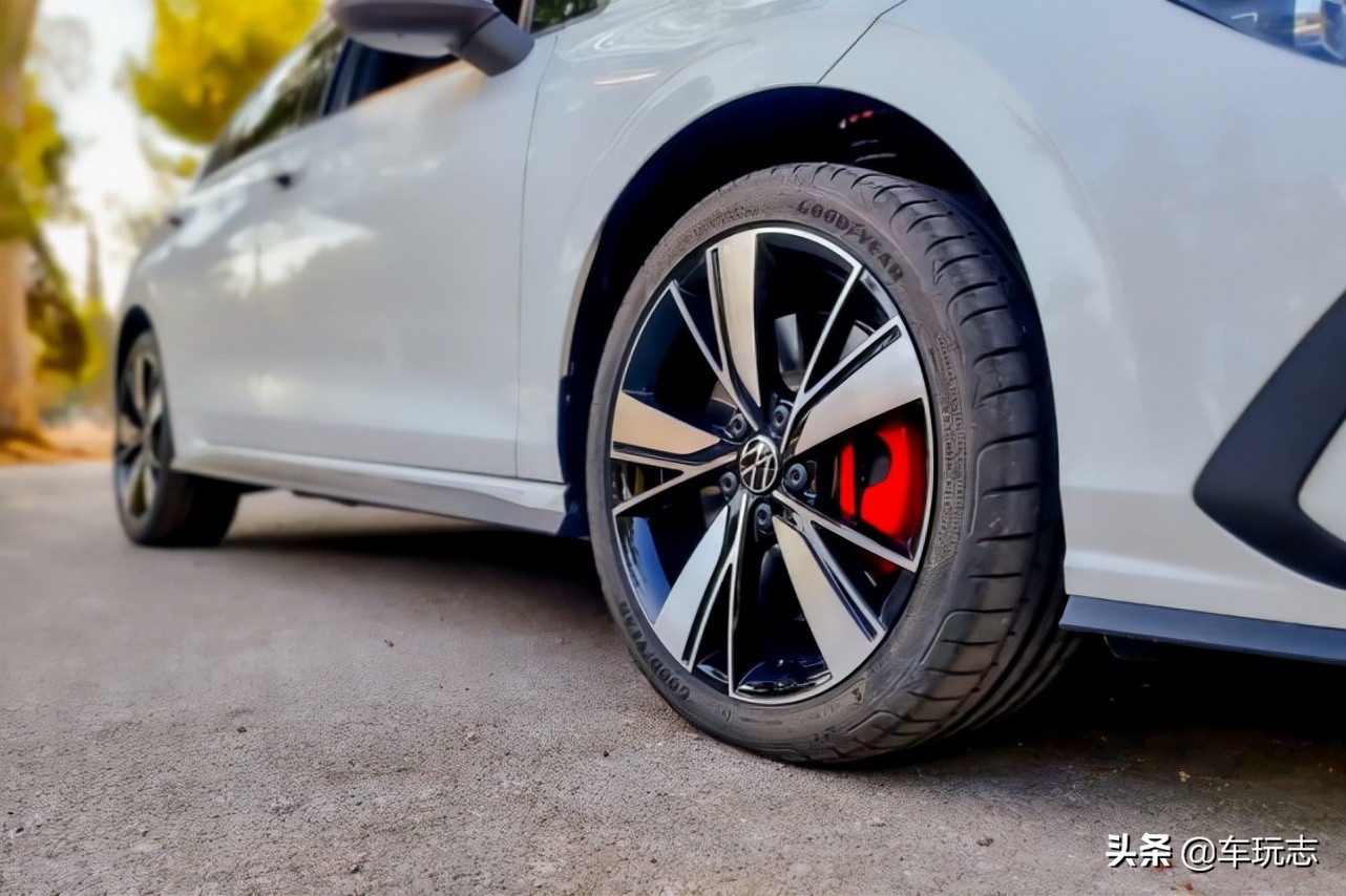 试驾大众高尔夫gti,第八代高尔夫1.4t