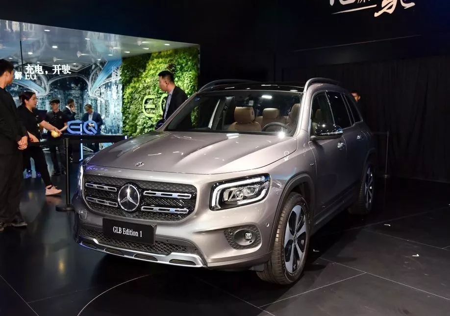 最强的4座奔驰 (四座最好的奔驰)