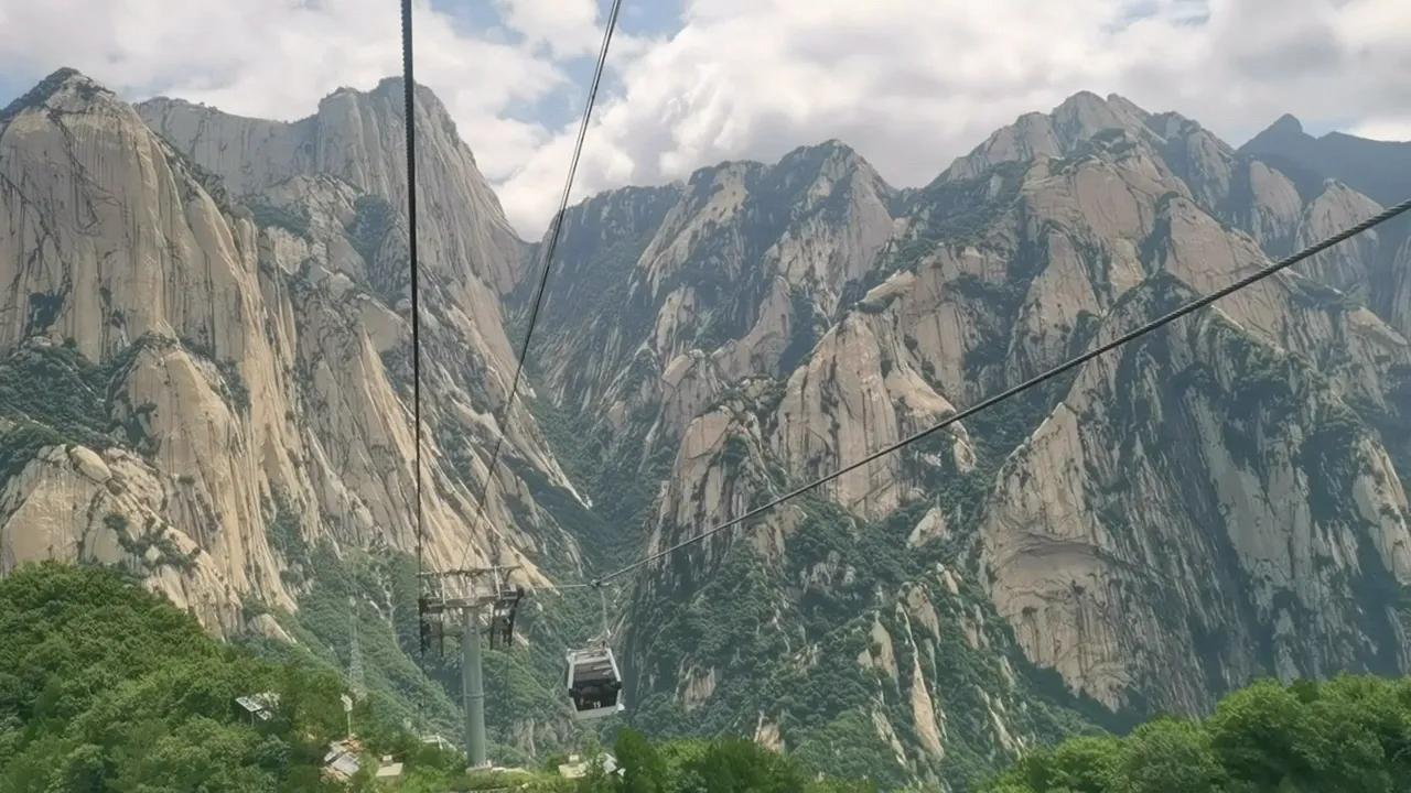 爬华山几小时能登顶,首次登顶华山之巅