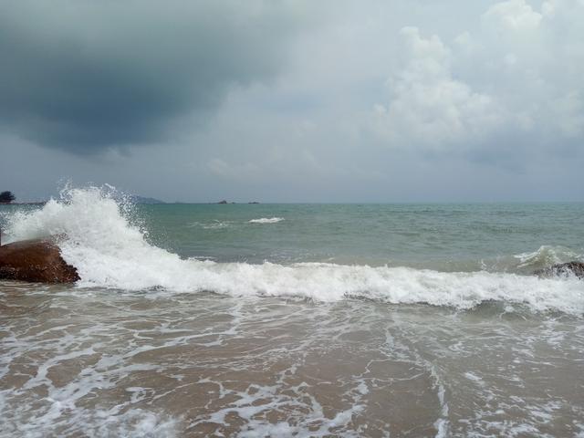 蜈支洲岛到天涯海角有多远,蜈支洲岛和天涯海角哪个好