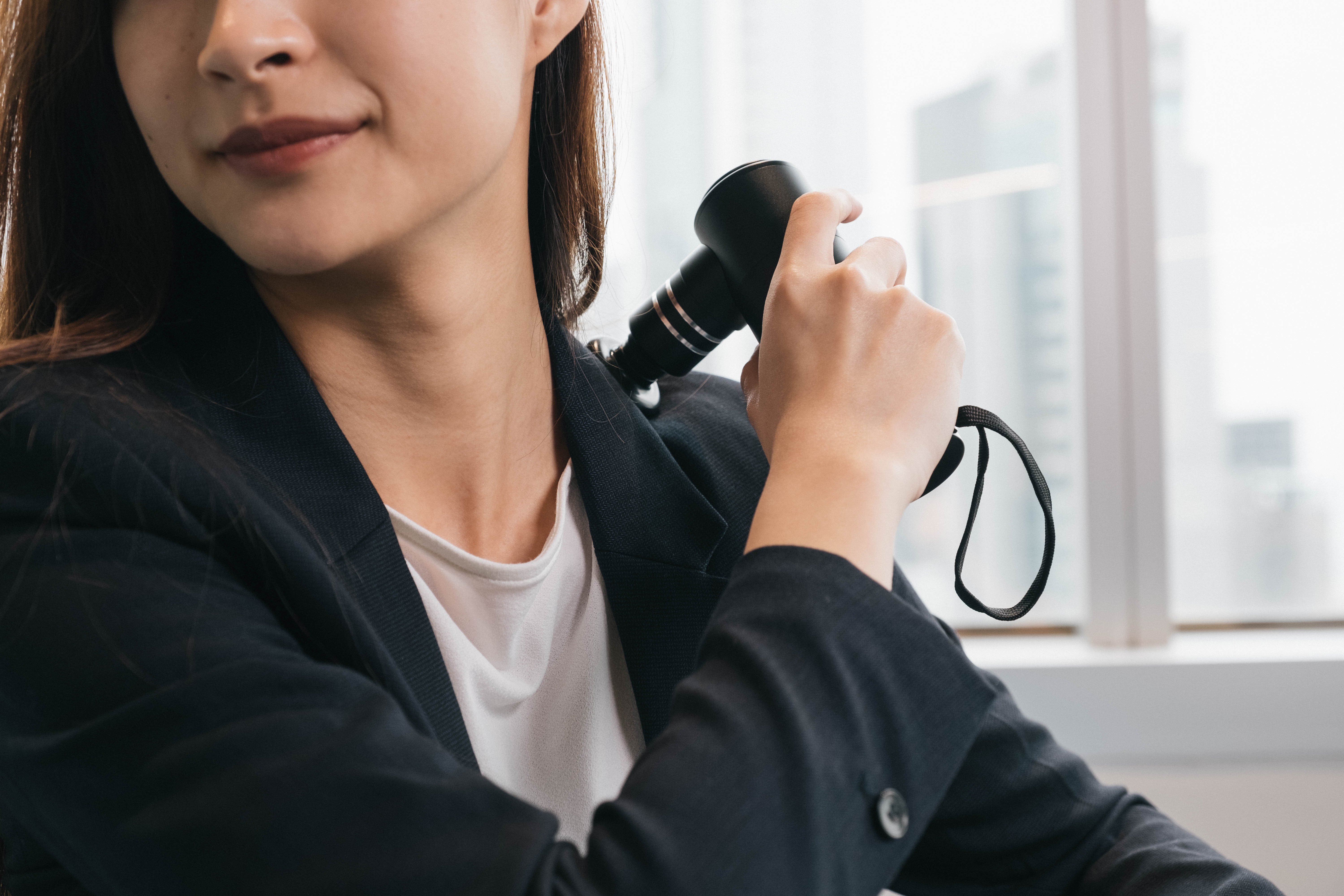 李佳琦直播倾力推荐，菠萝君MINI筋膜枪