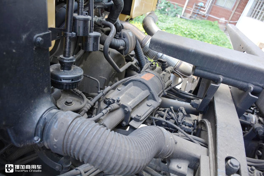 东风越野房车2021款乌尼莫克u5000,全时四驱乌尼莫克越野房车