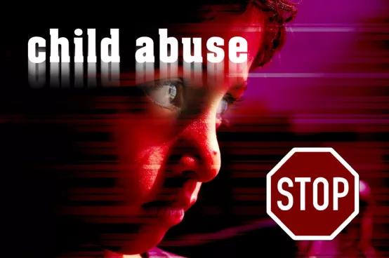 加拿大华人妈妈哭诉：“他抢走孩子！还要把名字纹在我XX上！”