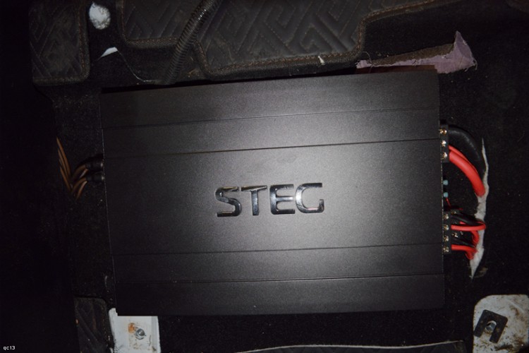 丰田酷路泽汽车音响改装丹拿音响，好听的音响听不腻！昆明发烧友