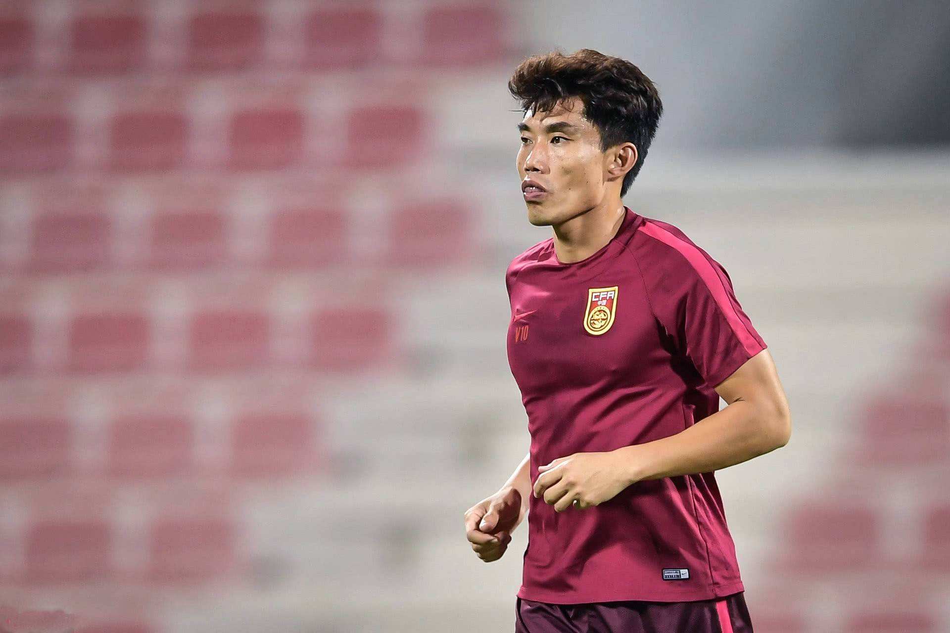 国足踢伊拉克赛后采访,国足一比三输越南赛后