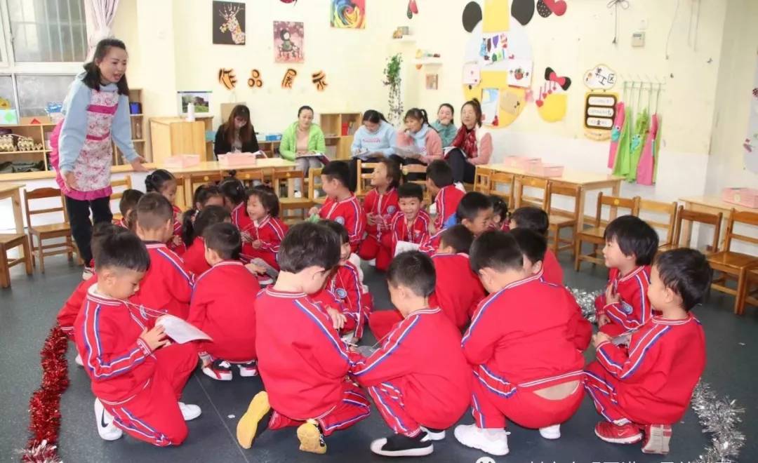 幼儿园教师公开课展示活动简报,幼儿园教师风采展示评选视频