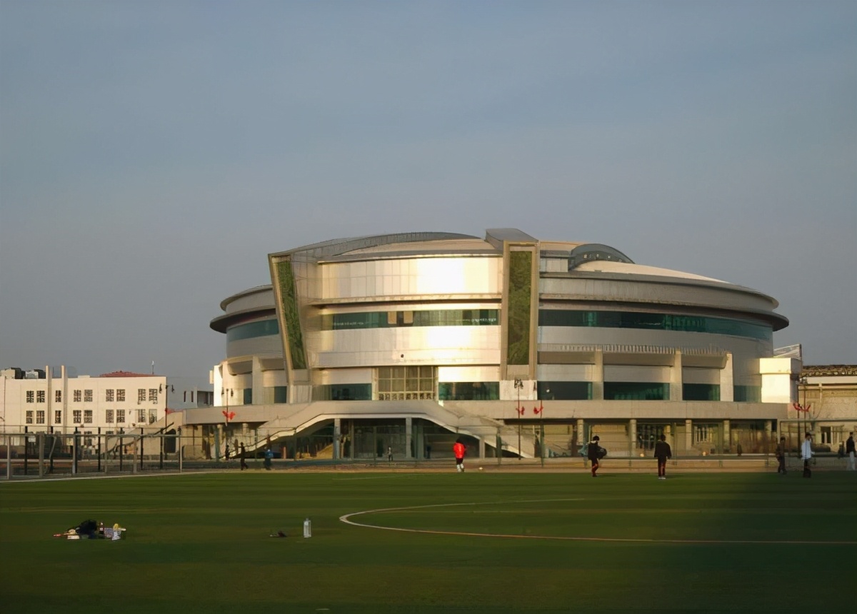 适合中等分考的5所医学院校,这五所大学实力超群