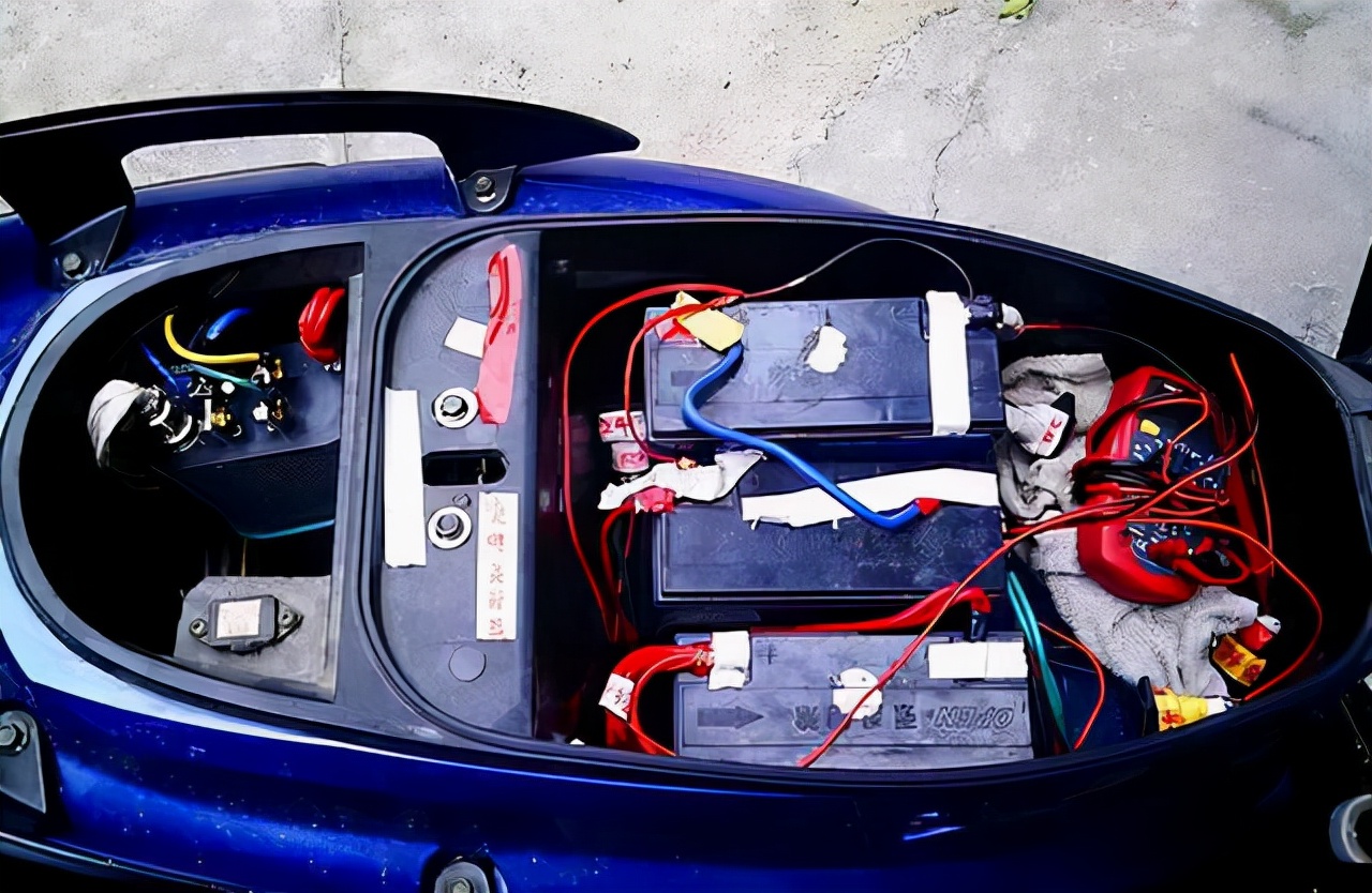 60v电瓶亏电能接到48v电瓶上激活吗,电动车电瓶亏电严重怎么激活