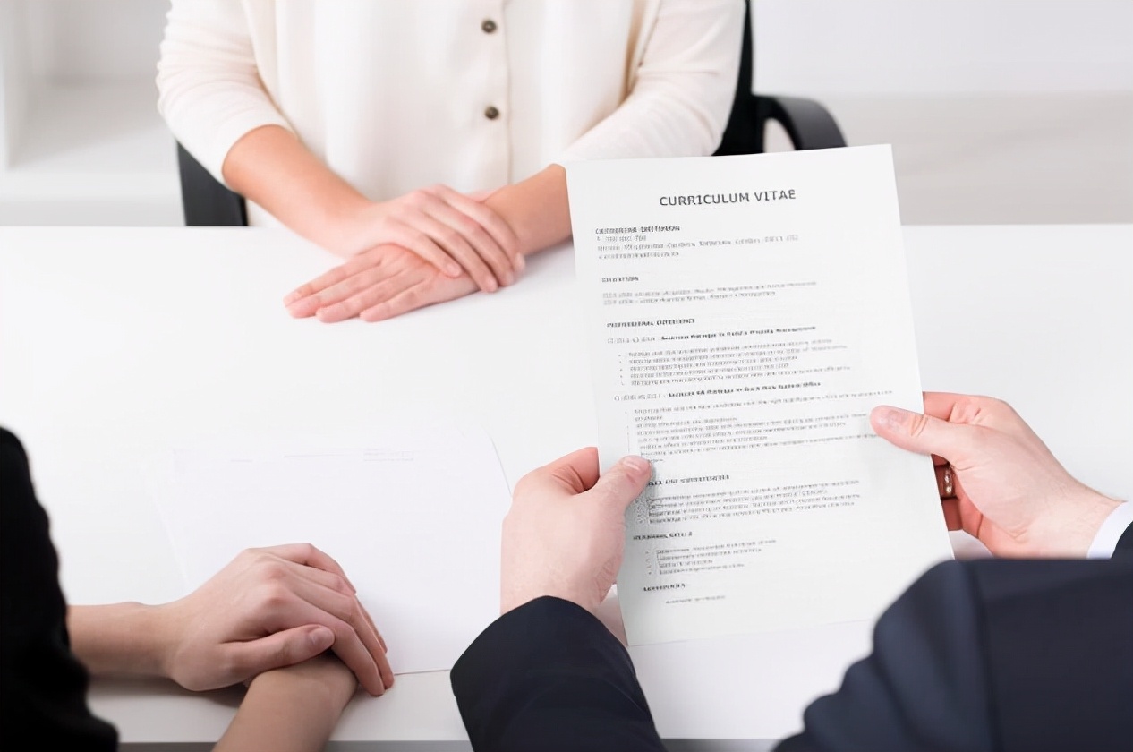 艺人面试官问职业规划该怎么回答,面试时面试官问你职业规划是什么