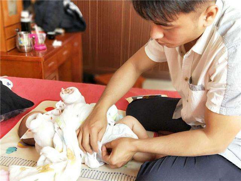 宝妈尿不湿省钱小妙招,宝妈晒尿不湿