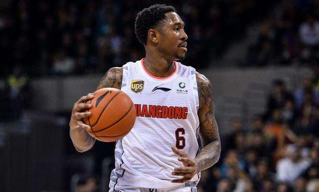 单节19分詹姆斯,詹姆斯单节14分受伤