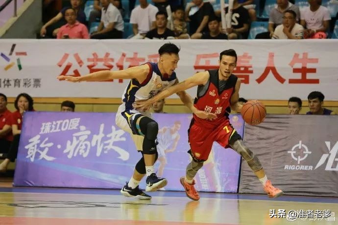 他靠一招就能制霸广东球场！曾瘦小不能进校队，今成河源3年球王