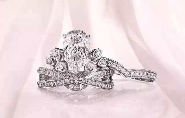 钻戒款式时尚款个性,时尚流行钻戒