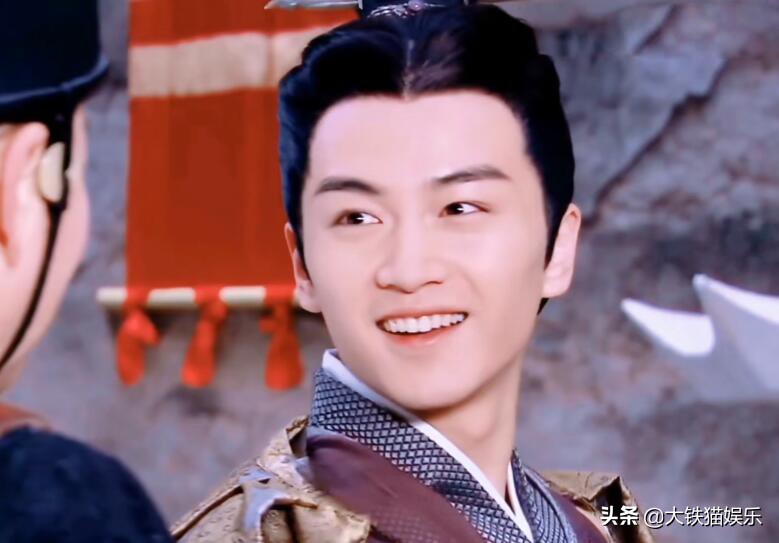 8位桃花眼男明星,最迷人的六位帅哥