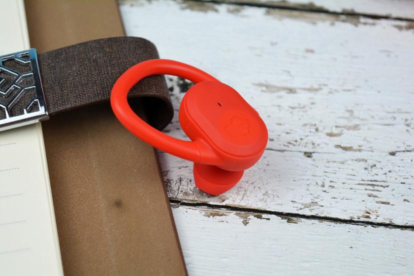 骷髅头小魔豆蓝牙耳机测评,骷髅头蓝牙耳机运动耳机