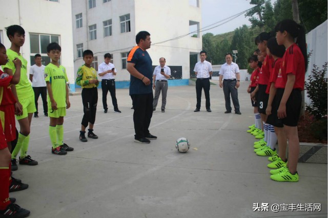 平顶山宝丰周庄实验小学足球队,宝丰县周庄镇中心校