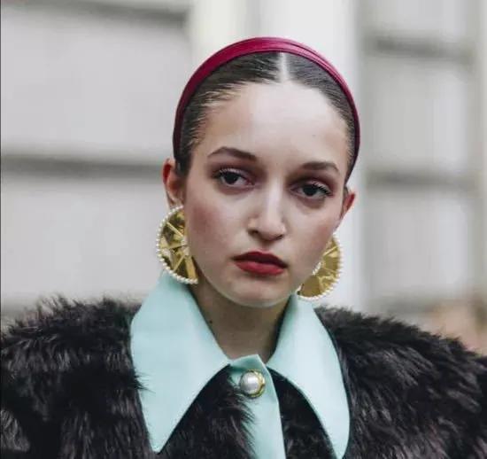 今年流行什么风格的头饰,比较流行百搭的头饰