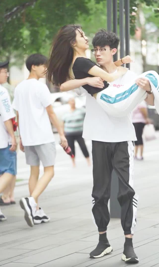 这波狗粮我吃了下一句,这波狗粮我吃定了