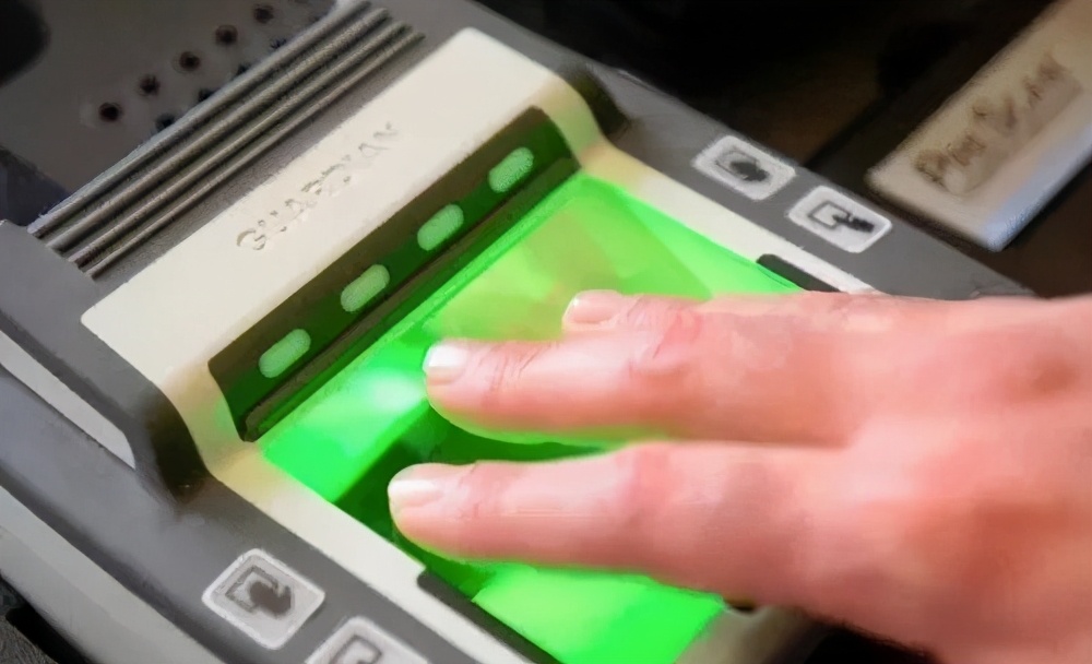 过美国海关的正确打开方式,美国海关出关技巧