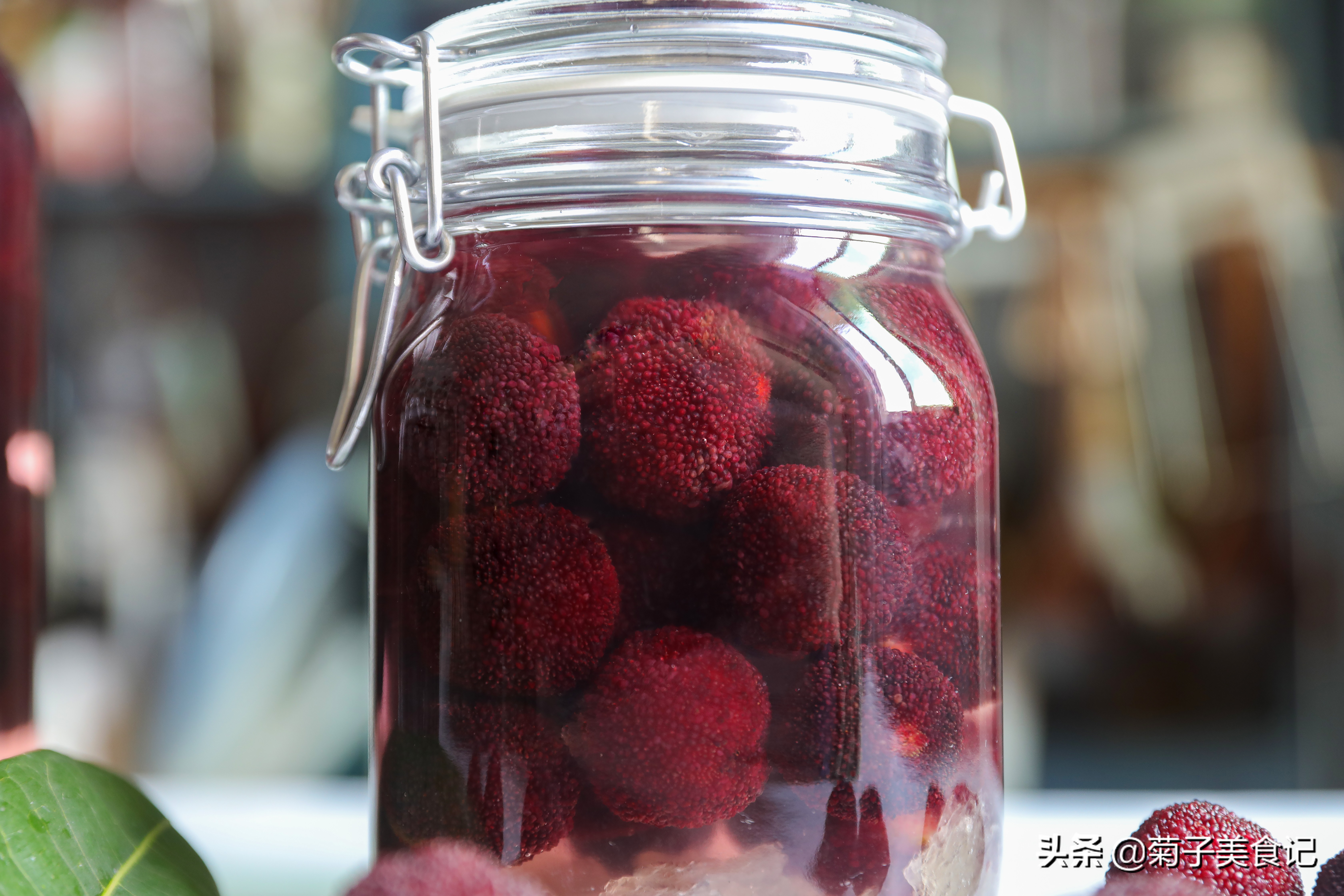 泡杨梅酒用小杨梅好还是大杨梅好,泡杨梅酒用紫杨梅还是红杨梅泡好