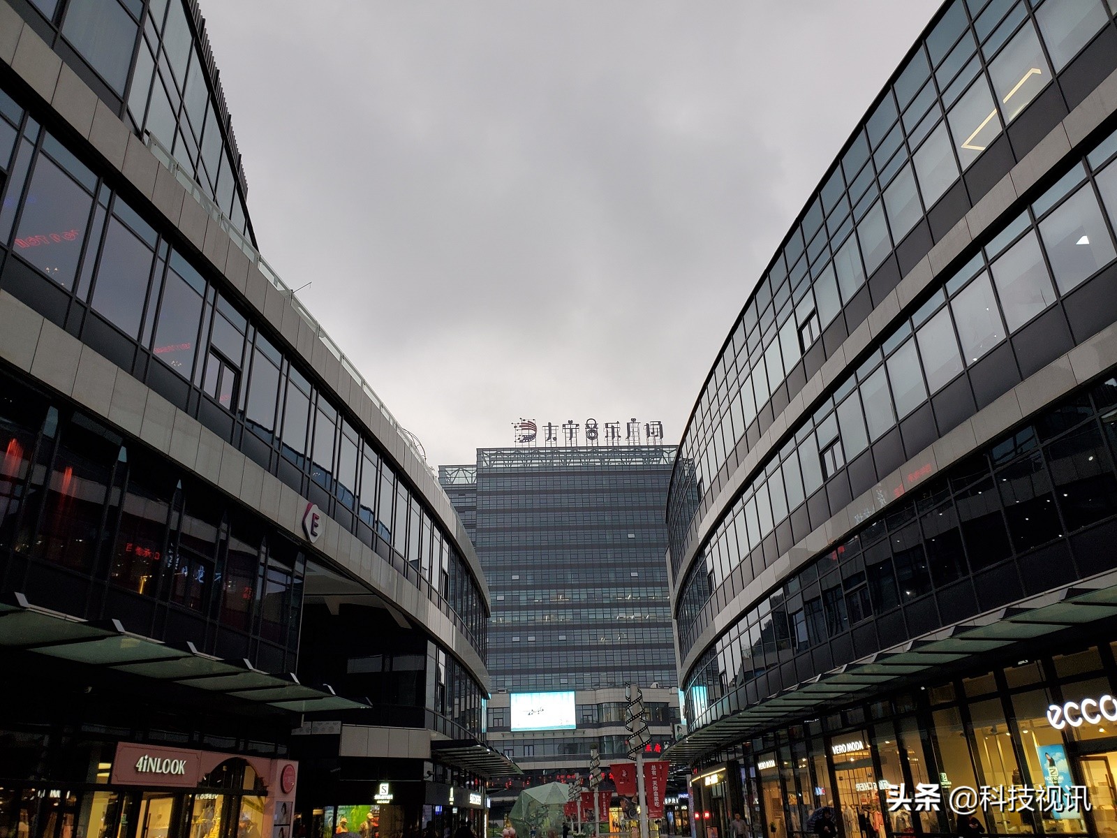 三星galaxys10e手机功能,三星galaxys10评测王自如