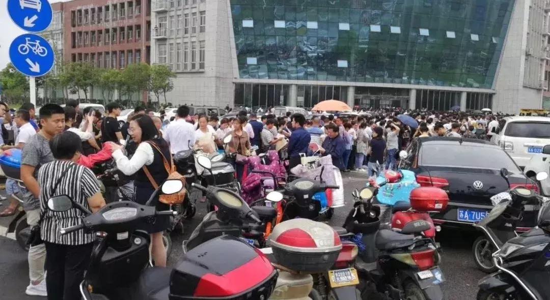 溧水康利华府中签人数,康利华府万人摇号