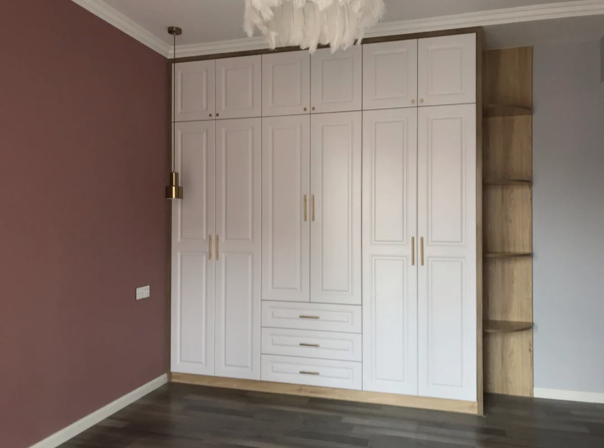 家里杂物太多怎样收纳储物柜,楼梯柜储物柜大方整洁