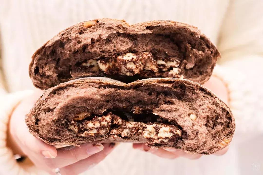 啧啧啧~都是面包，原麦山丘你又搞特殊！