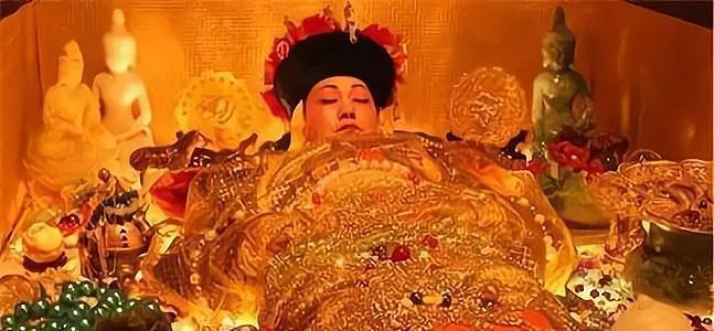 人死后为什么必须穿寿衣,为什么人死后要穿寿衣视频