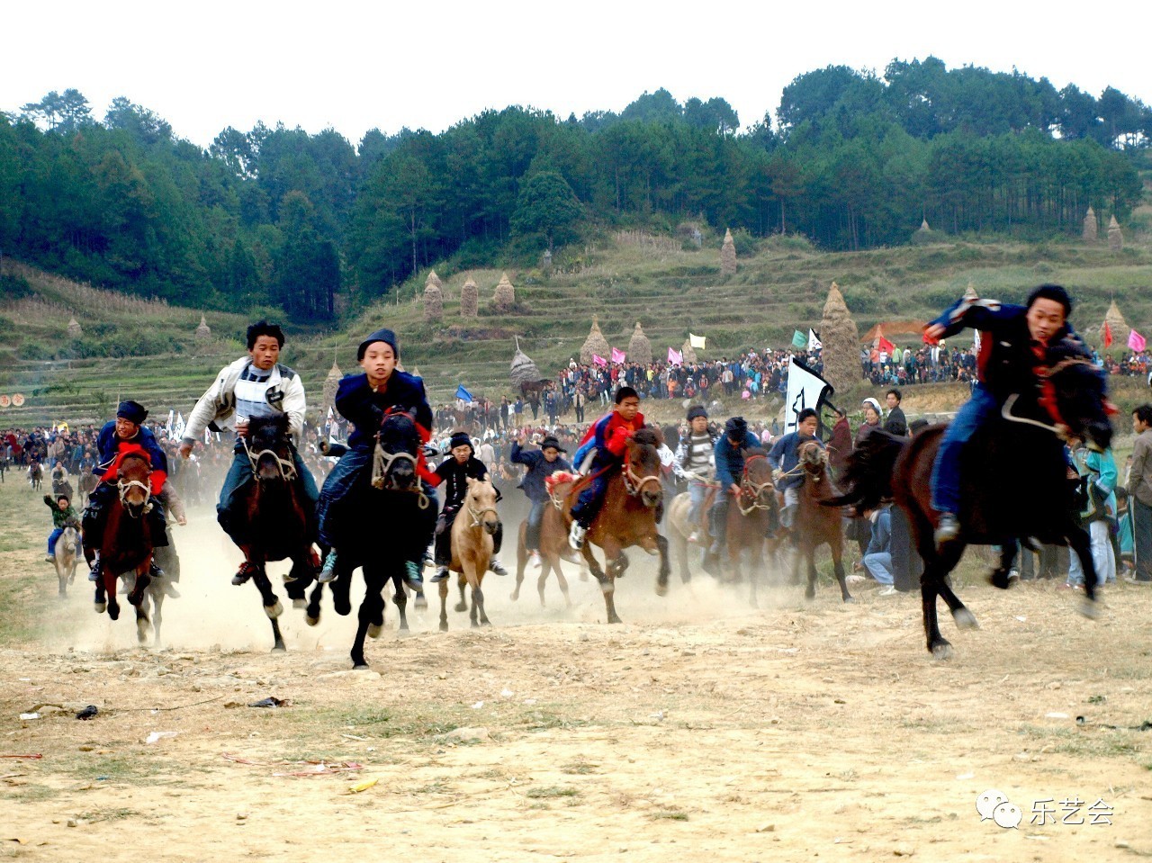 龙光鹏：水书民俗钱币与水族节日
