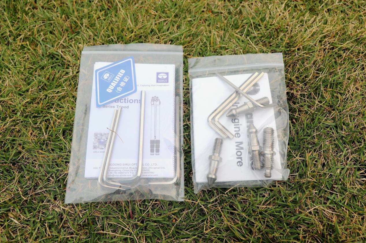 思锐稳定型三脚架套装,思锐迷你三脚架测评