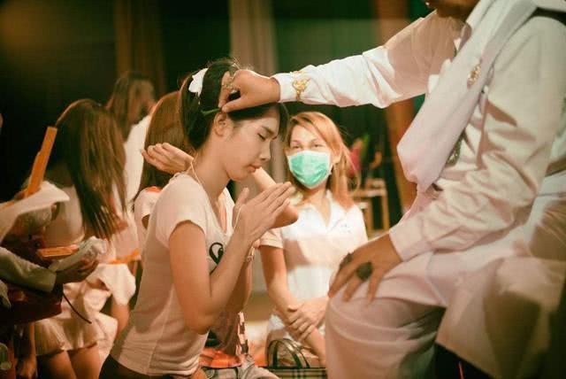 泰国“人妖”为何要服用避孕药？假人妖？揭秘“她们”背后的心酸