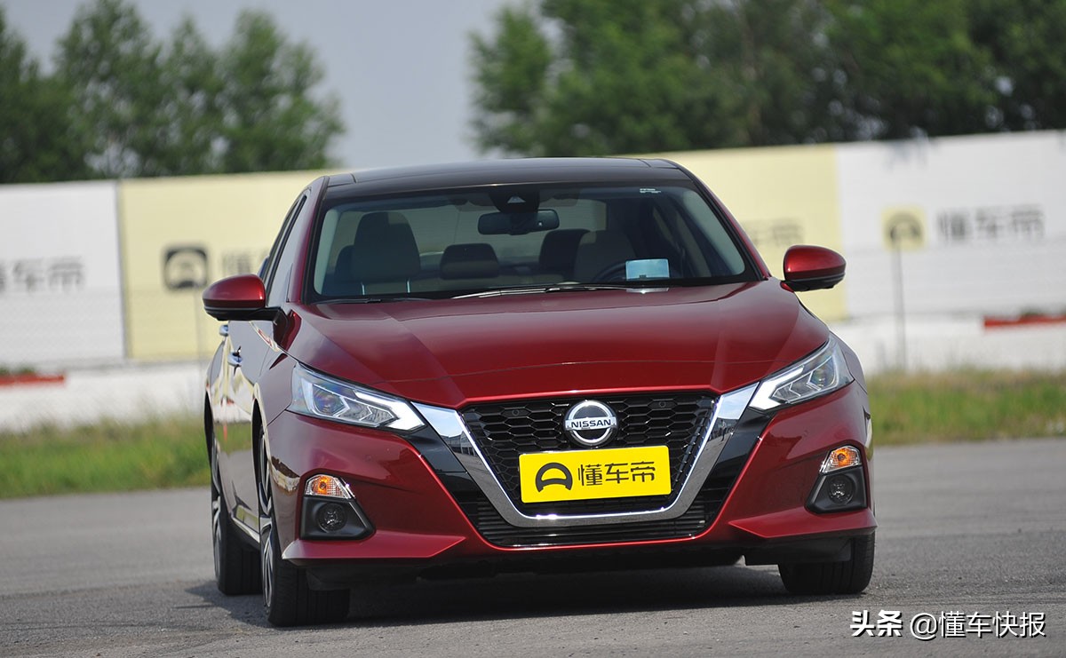 实测天籁2.50-100加速,21款天籁2.0自吸0-100加速多少秒