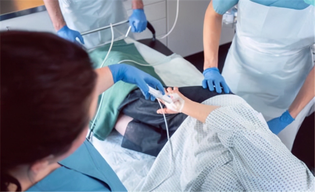 胆囊炎引起胃痛怎么治疗好得快呢,胆囊炎引起的胃痛怎样缓解呢