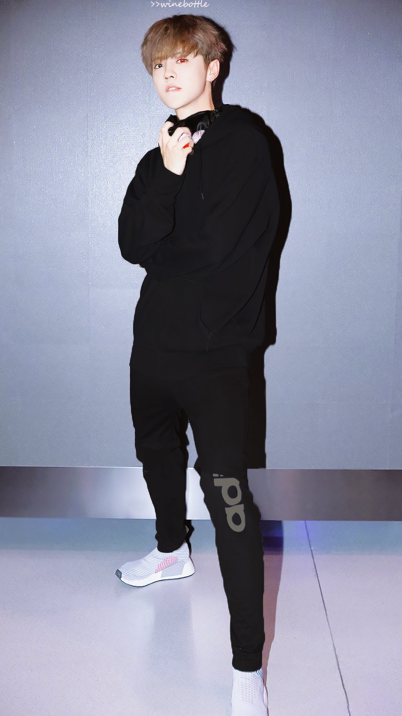 【鹿晗壁纸】小鹿壁纸真爱在右下