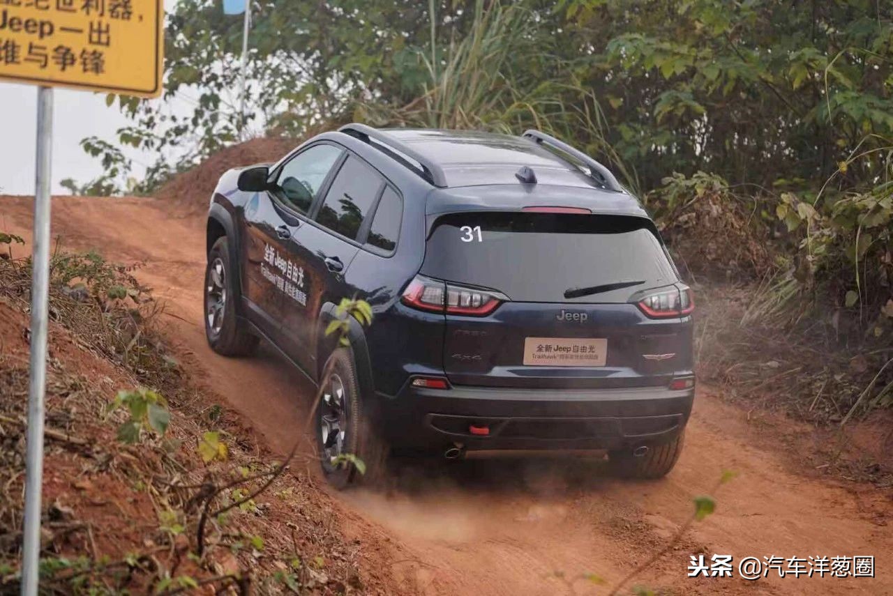 Jeep同级车,新款2.0tjeep自由光的优缺点