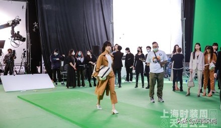 时装周的线上展览,时装周现场直播视频