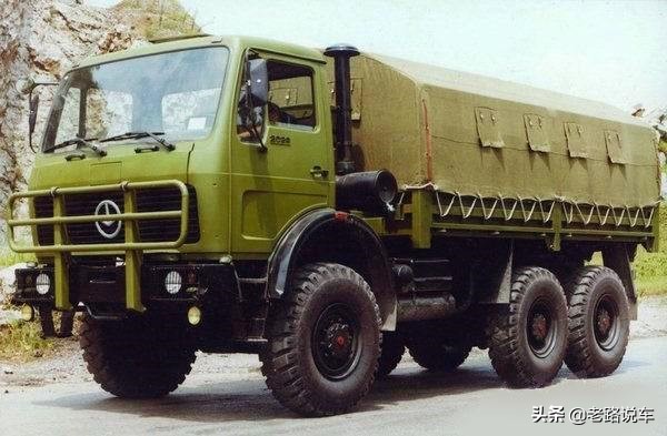 重庆铁马6x6军用车多少马力,重庆铁马6x6军用越野车