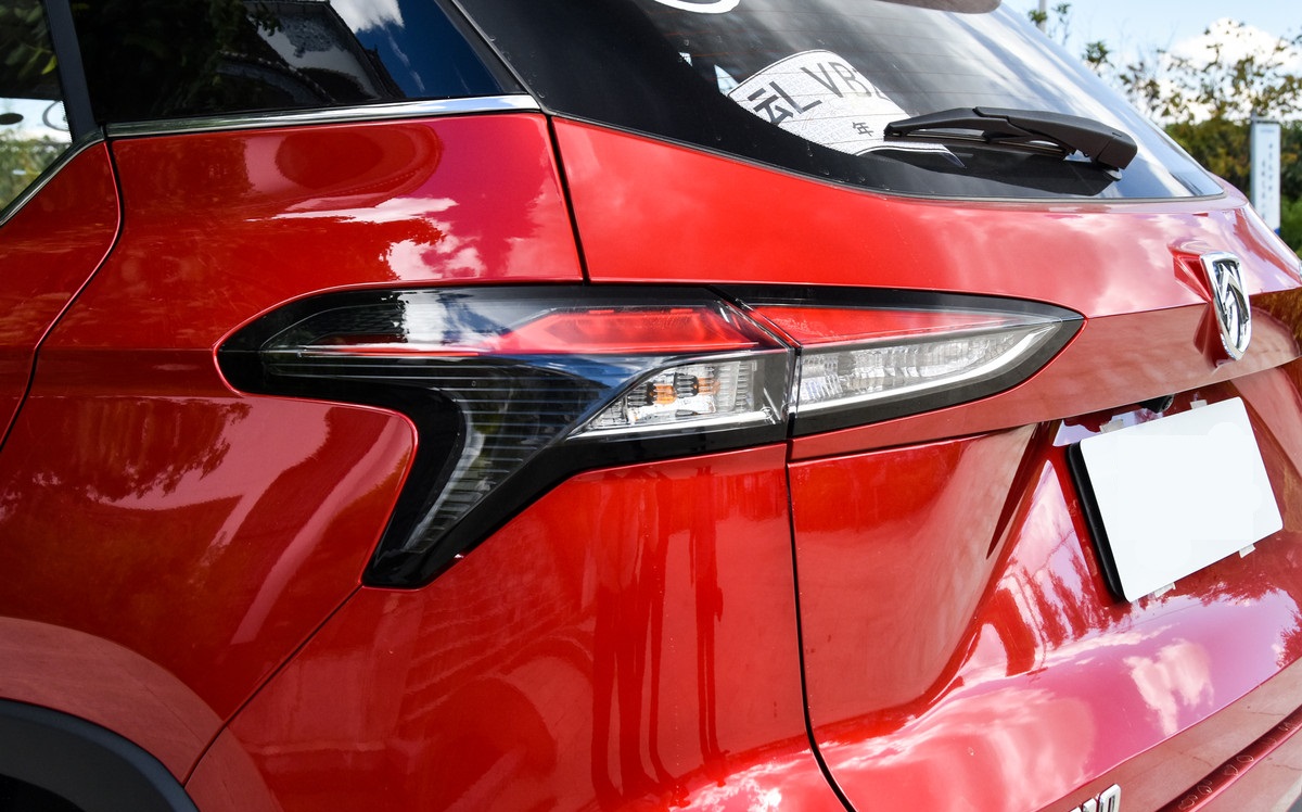 这款小型suv才是实用主义信赖首选,13万元预算买这款suv很靠谱