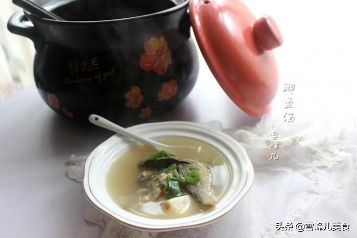 砂锅鲫鱼汤怎么做好喝又营养补钙,砂锅鲫鱼汤怎么炖才能好喝