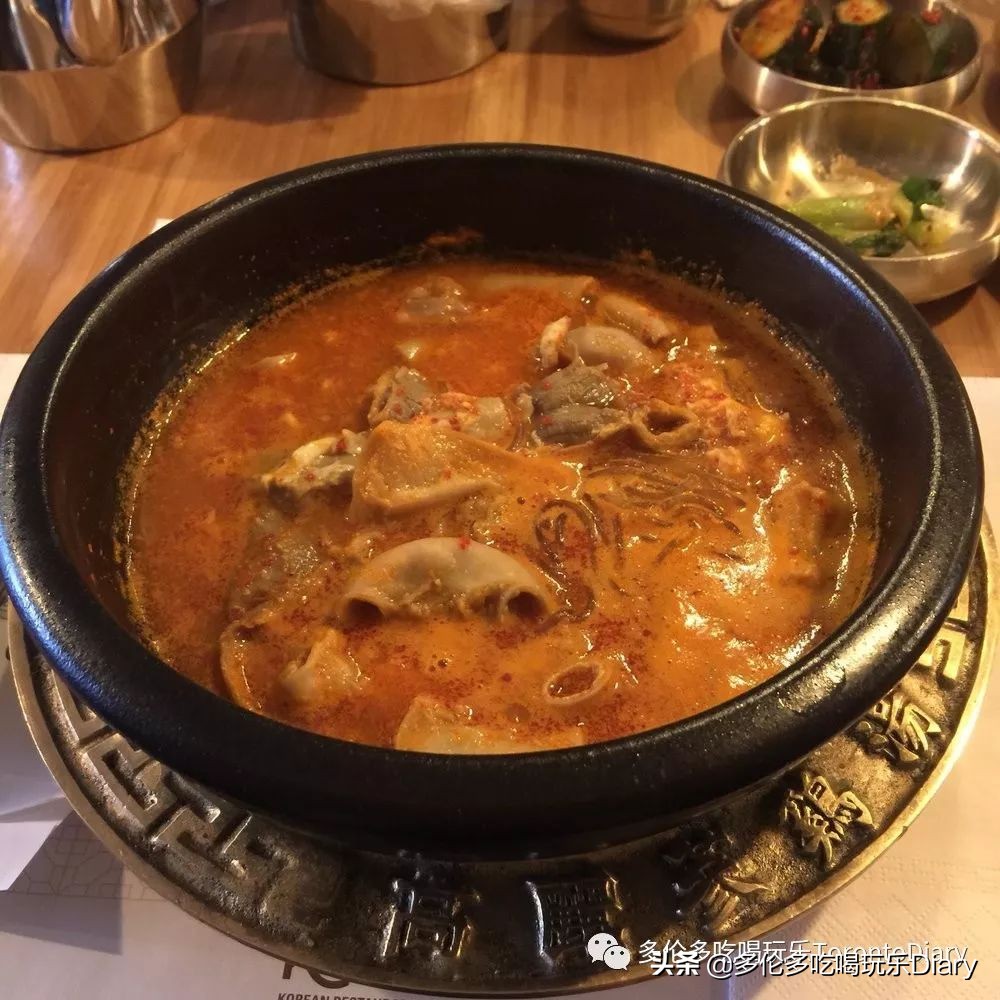 在多伦多阴晴不定的天气出门，就为了这一口靓汤