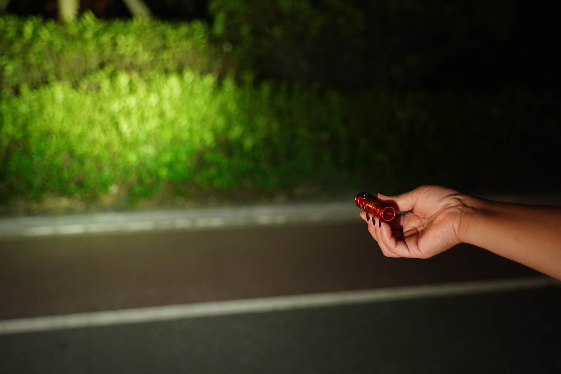 傲雷指挥家3手电银色款,傲雷指挥家手电测评