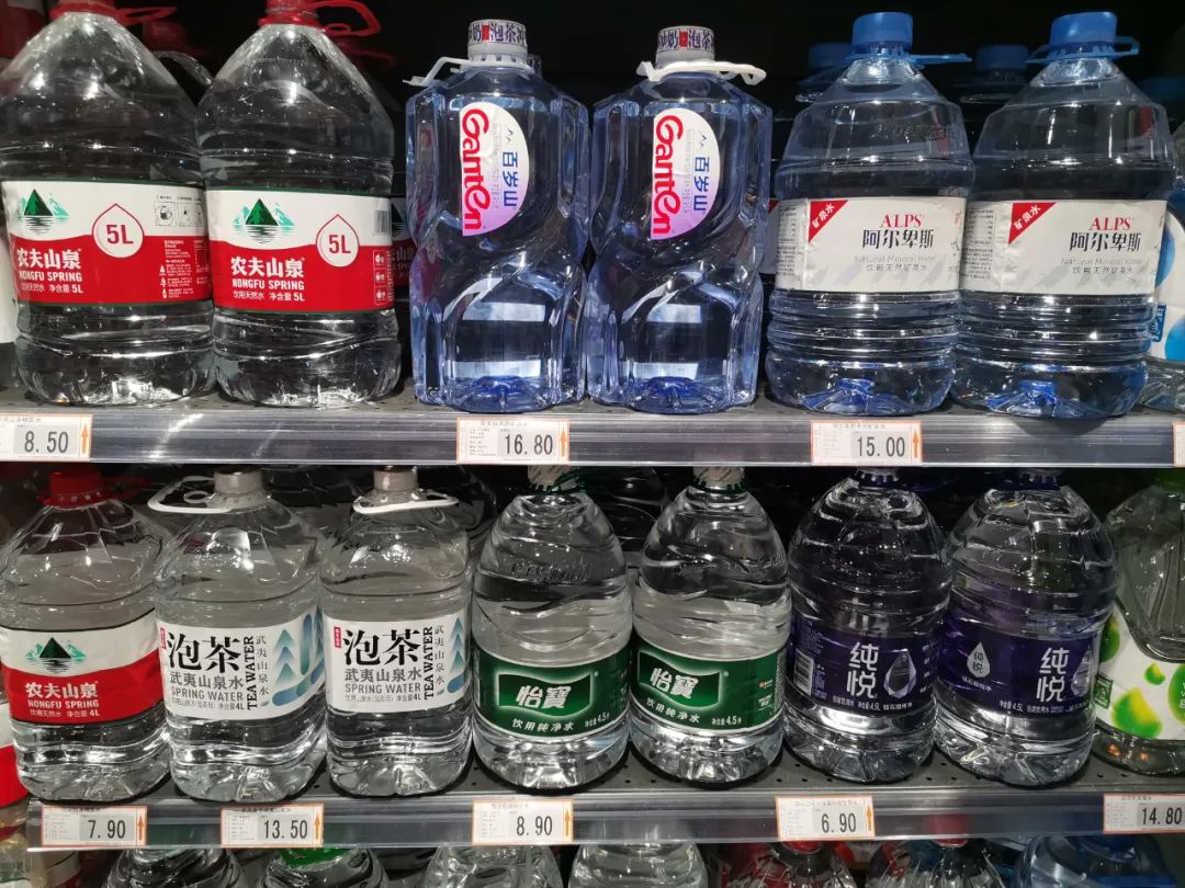 柜台式销售，经典级单品：美食林30年老店背后的情怀与底蕴