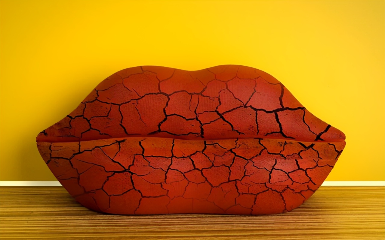 脚后跟开裂缺少哪种维生素,脚后跟干裂起皮是缺乏什么