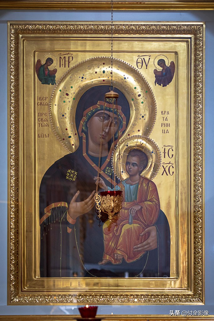 斯莫尔尼修道院主教,斯莫尔尼宫的宫殿